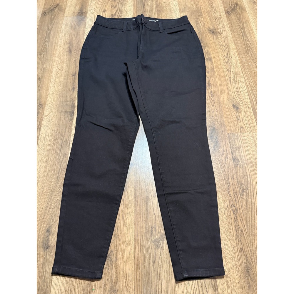 Maurices Jeans Women Size Large Short Black Pants Mid Rise Skinny Leg